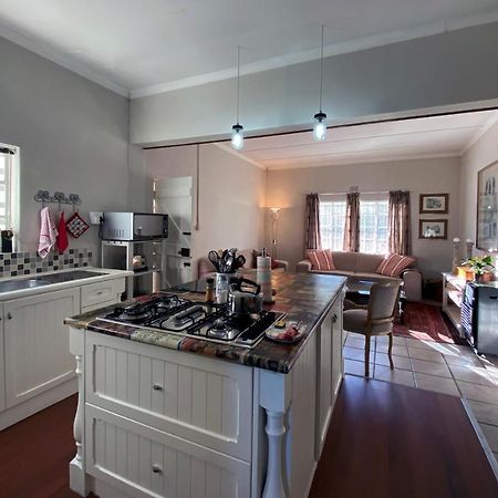Olive And Vine Farm Cottage Franschhoek Bagian luar foto