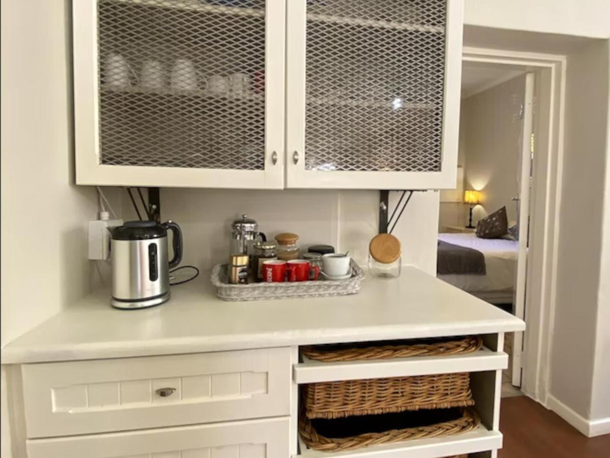 Olive And Vine Farm Cottage Franschhoek Ruang foto