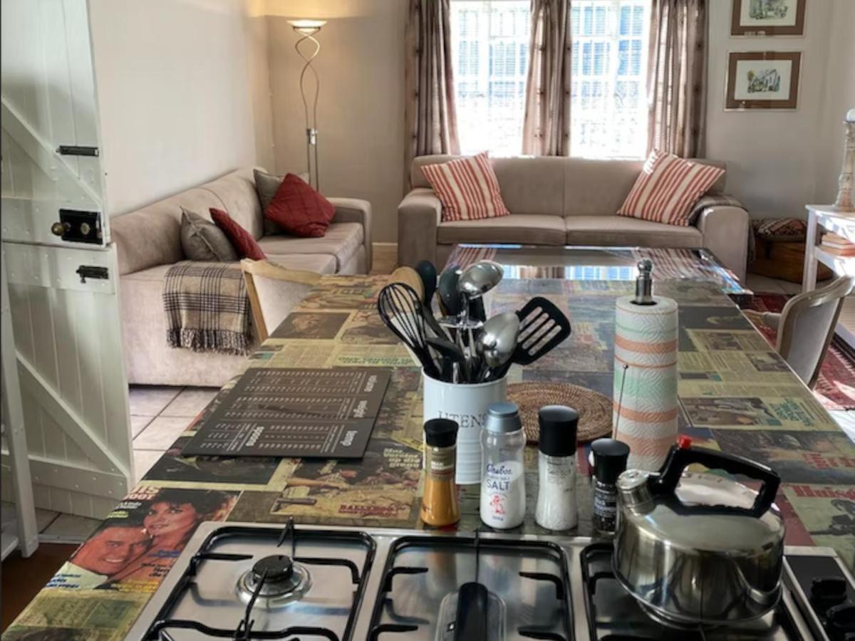 Olive And Vine Farm Cottage Franschhoek Ruang foto